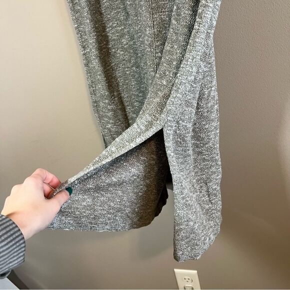 ✨ Pure Jill Women’s Gray Sleeveless Sweater Dress Small Tall - Picture 6 of 11